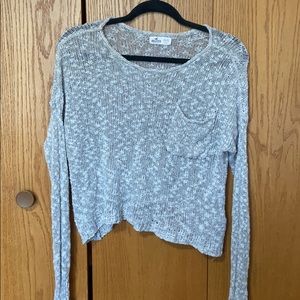 2 long sleeve sweaters! 🌹